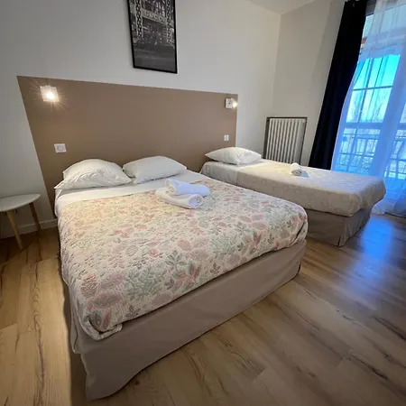 Отель Domaine De L'orisse 2*