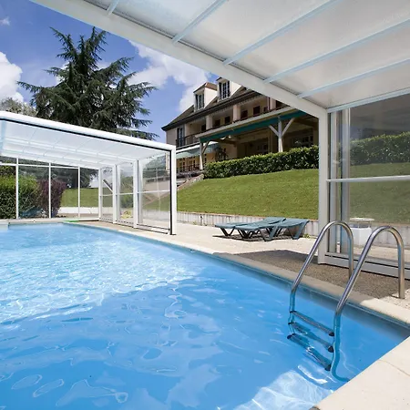Domaine De L'orisse מלון 2*