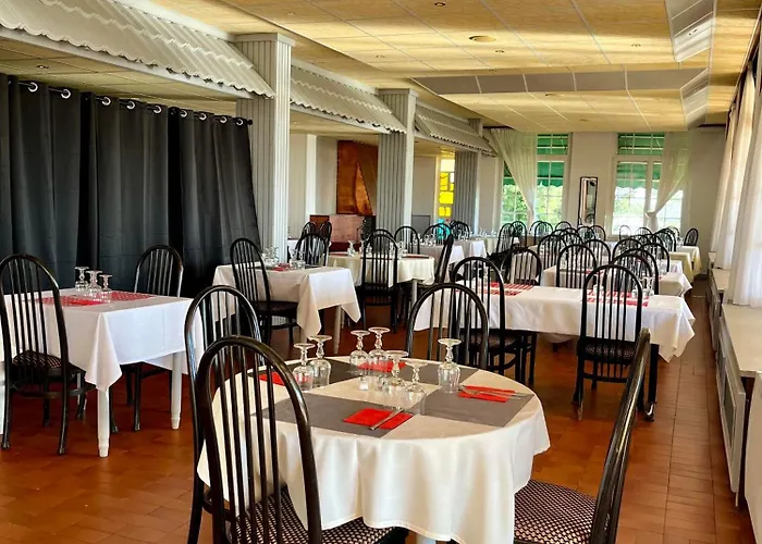 Domaine De L'orisse Hotel 2*